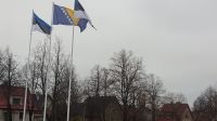 Zastava-BiH-viori-se-u-Tartuu-sa-estonskom